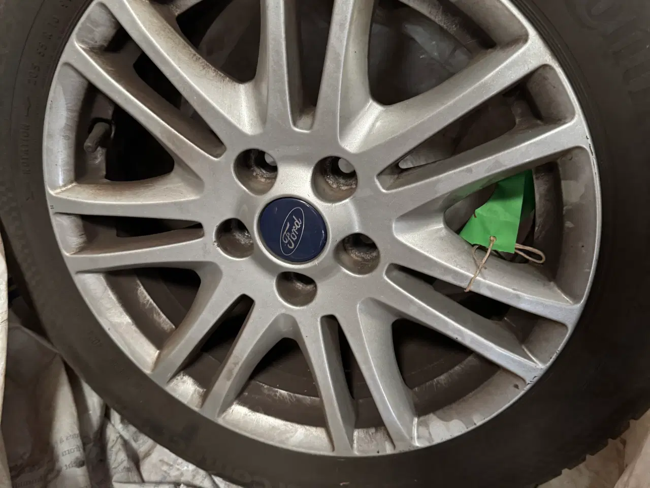 Billede 1 - Originale Ford fælge med Continental vinterdæk