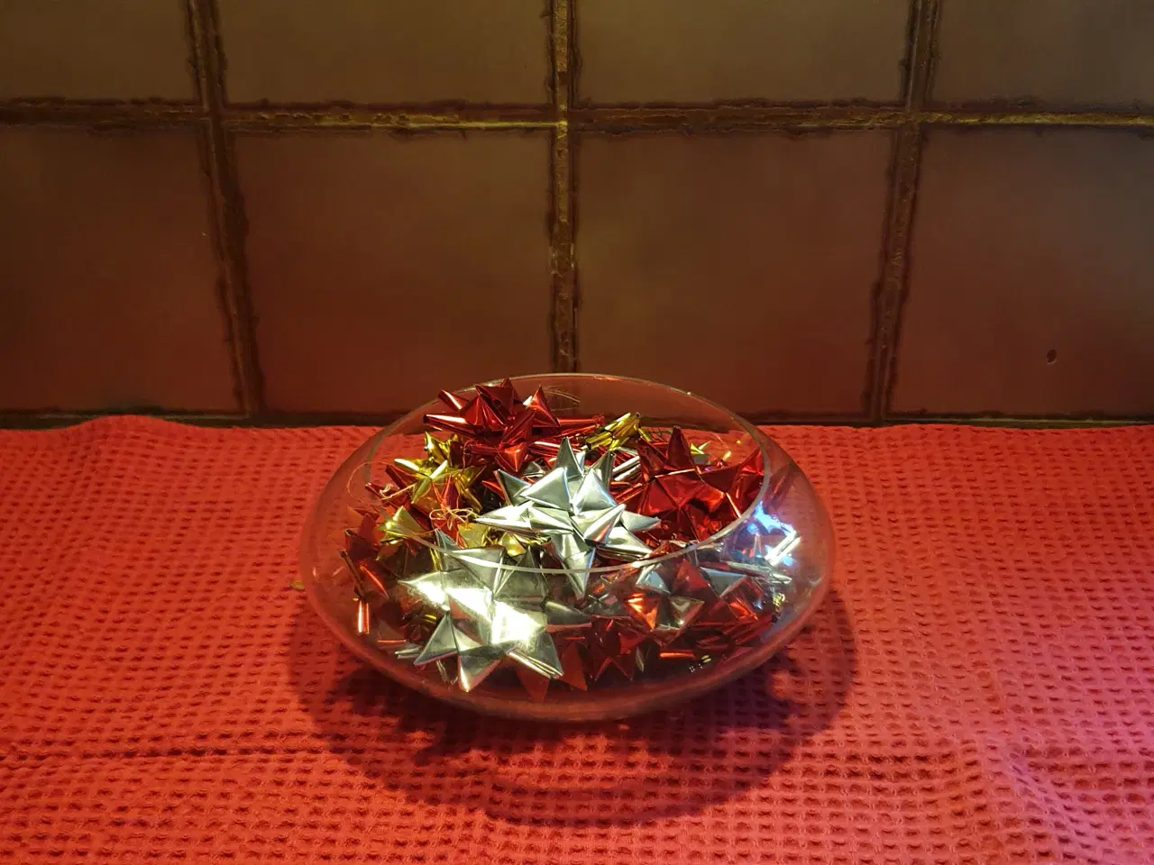 Billede 1 - GRATIS Julestjerner i fin glasskål