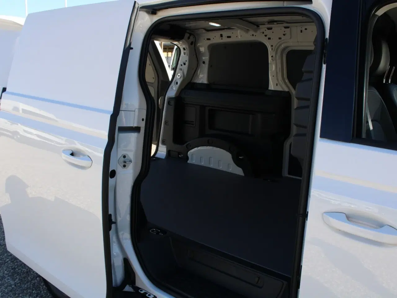 Billede 13 - VW ID.Buzz 79 Cargo Pro
