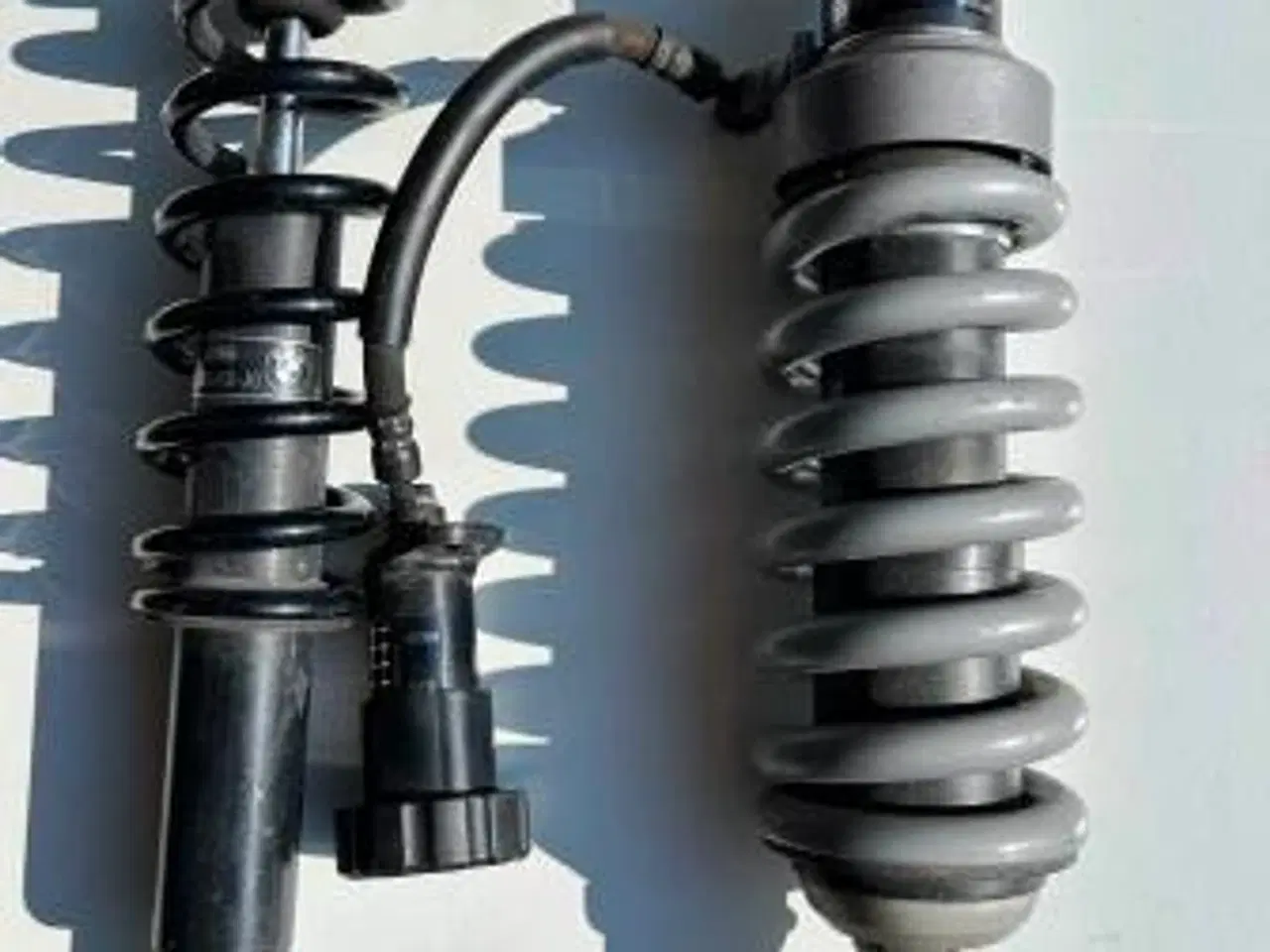 Billede 1 - Støddæmpersæt u. ESA til BMW R1200RT fra 2011