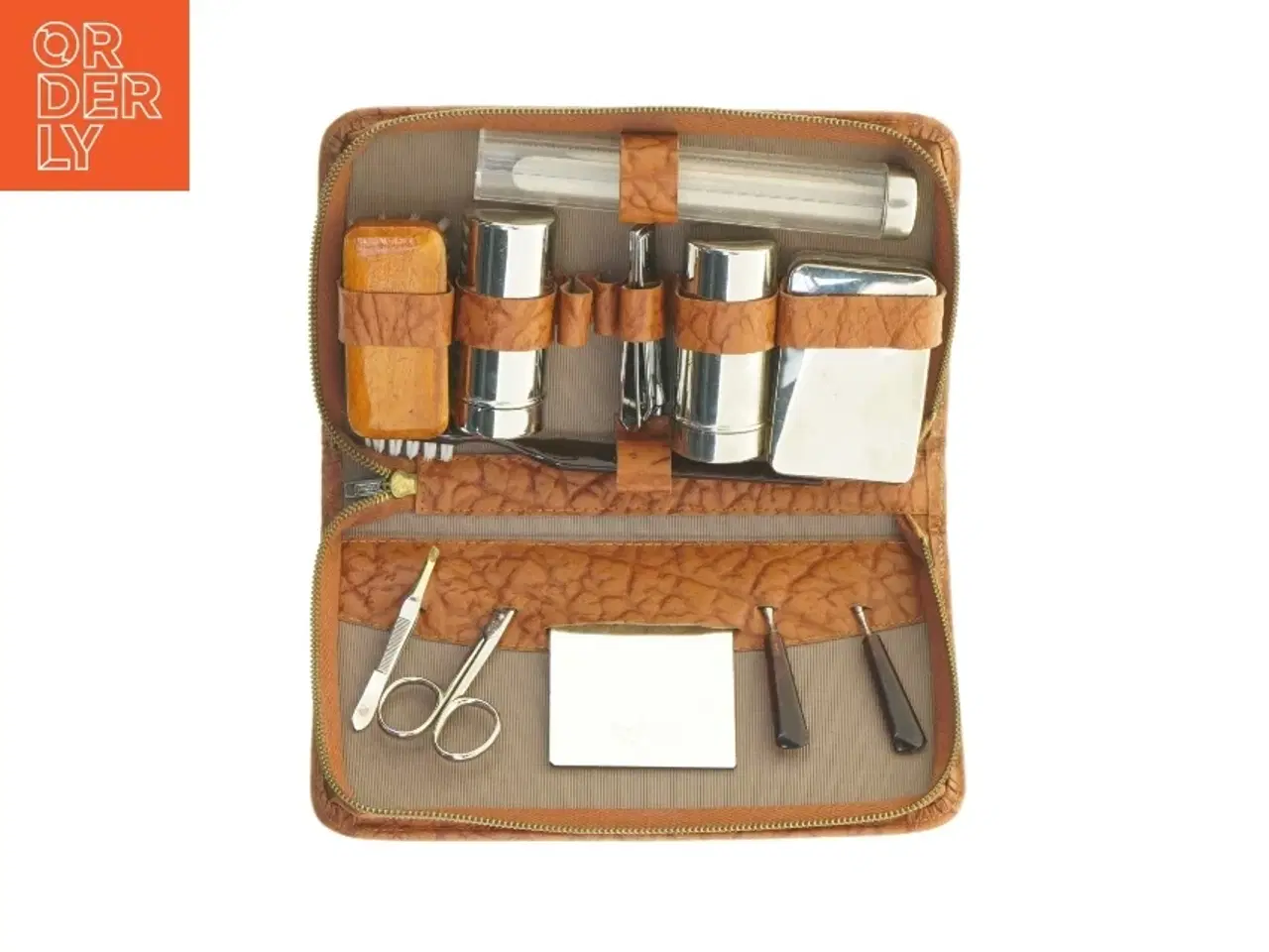 Billede 1 - Manicure sæt i etui (str. 24 x 14 cm)