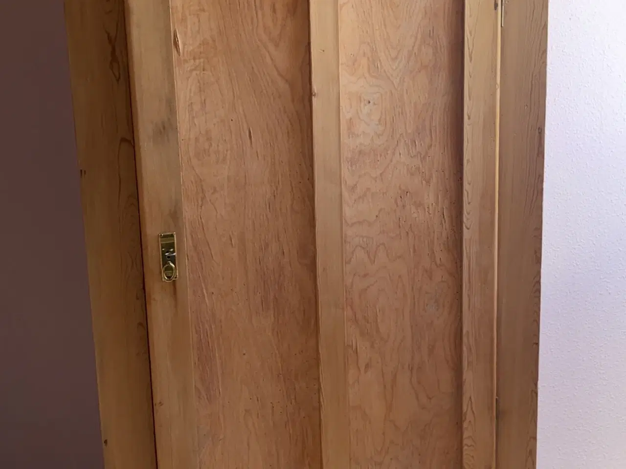 Billede 1 - Karlekammerskab