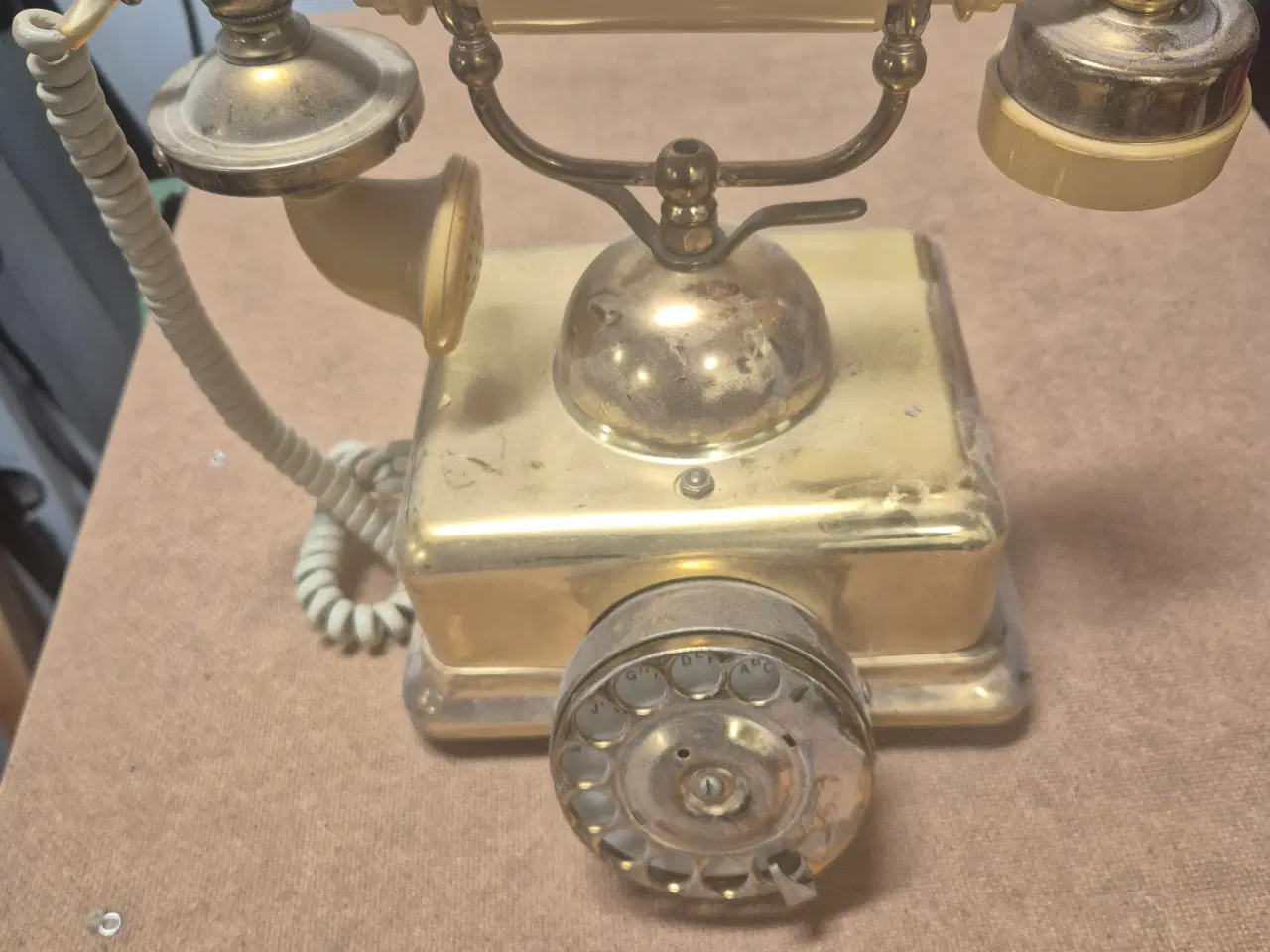 Billede 1 - Gammel telefon