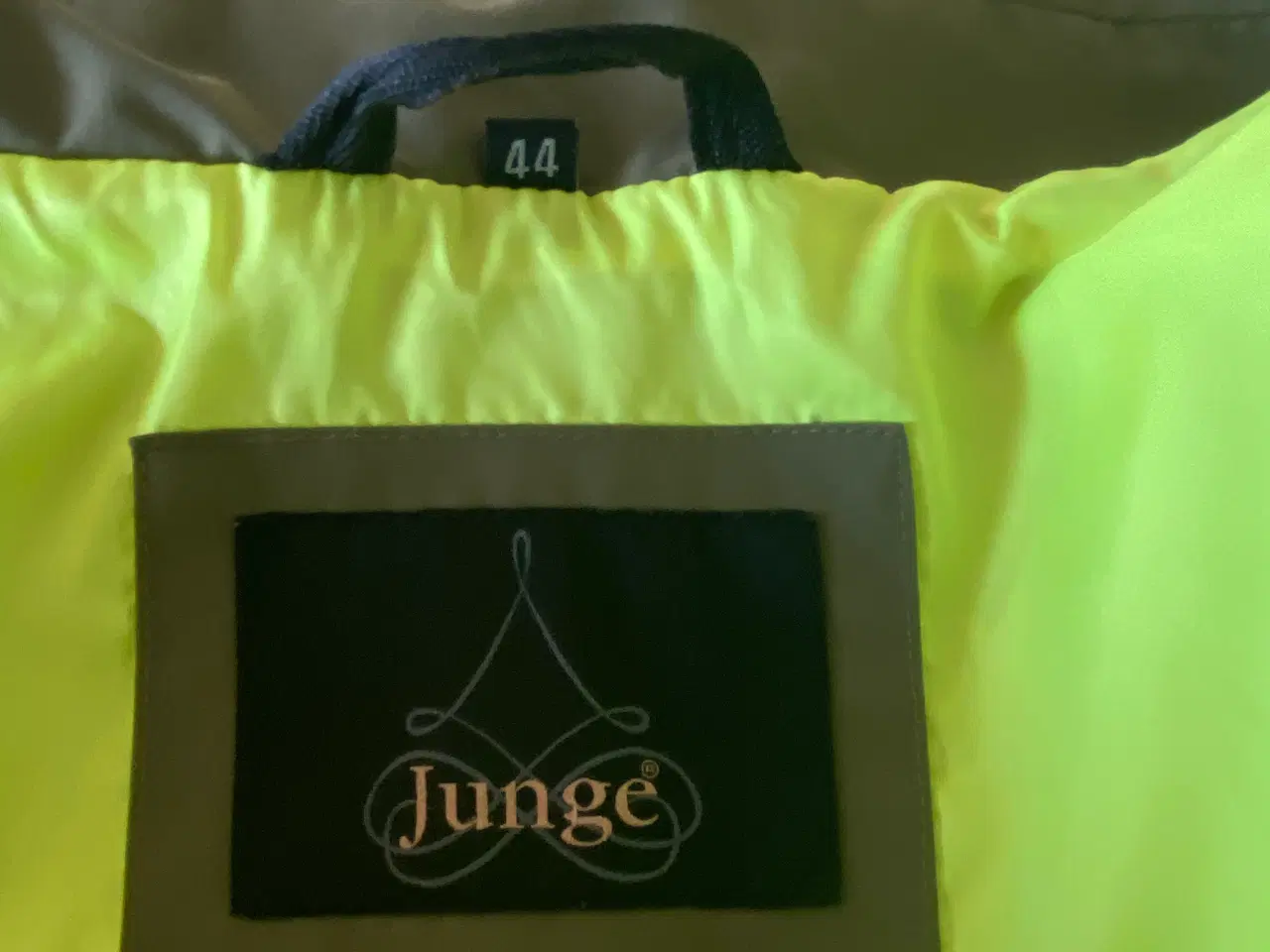 Billede 3 - Flot jakke fra JUNGE