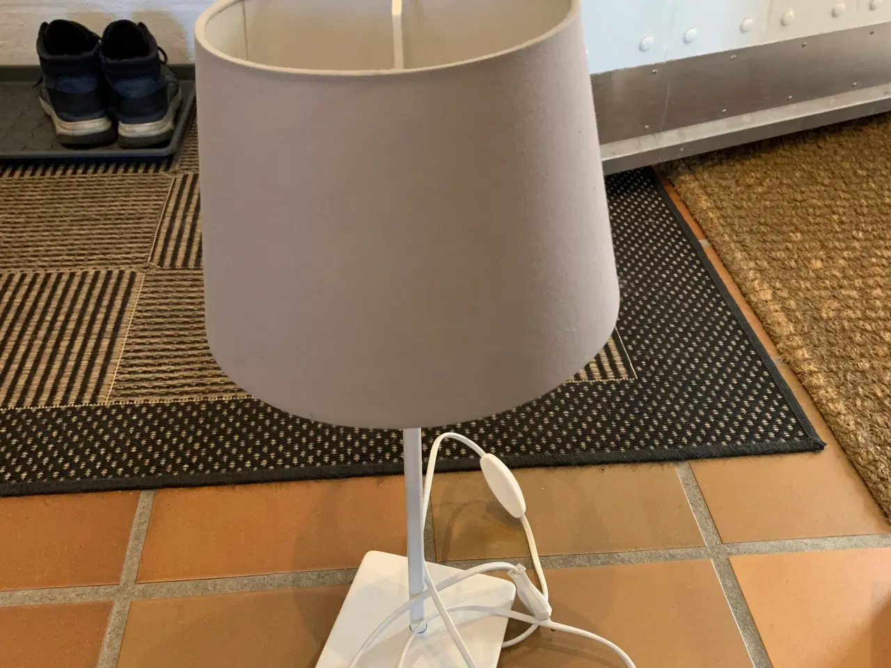 Billede 1 - Bordlampe i metal