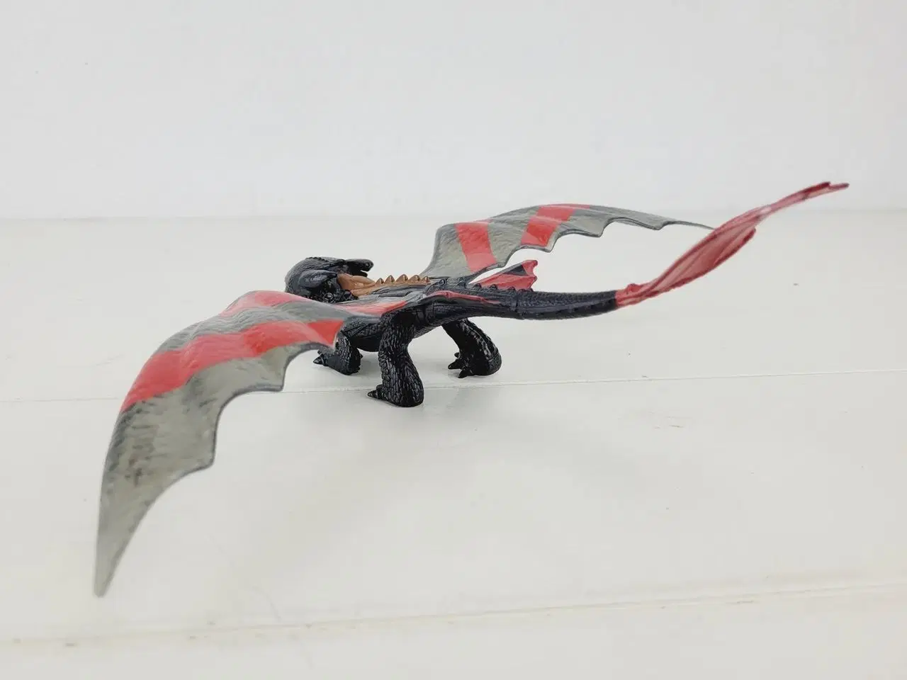 Billede 7 - 2 stk HOW TO TRAIN YOUR DRAGON Action Figure