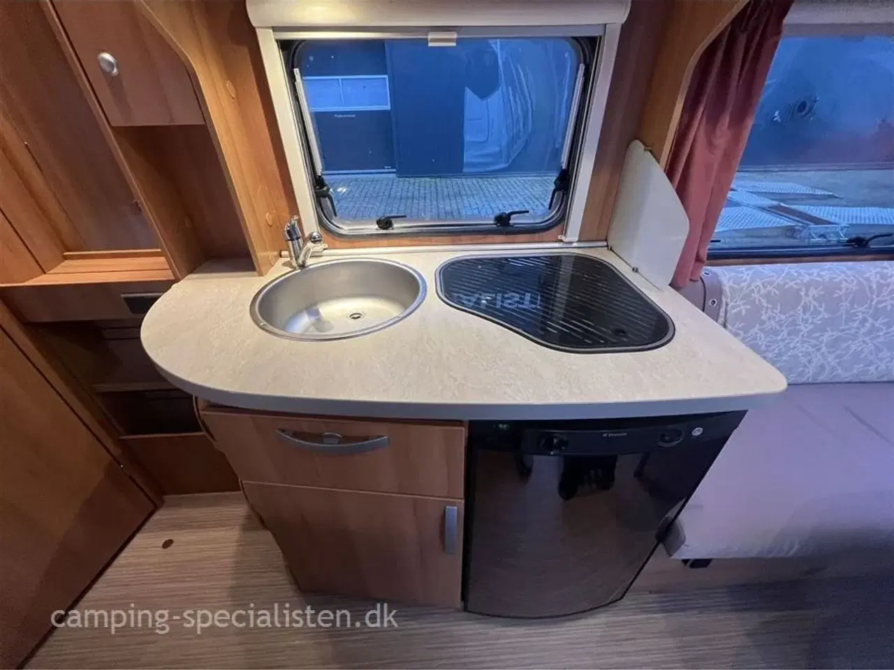 Billede 6 - 2015 - Hymer Nova Light 465   2015 Hymer Nova Light 465 - se den nu hos Camping-Specialisten.dk