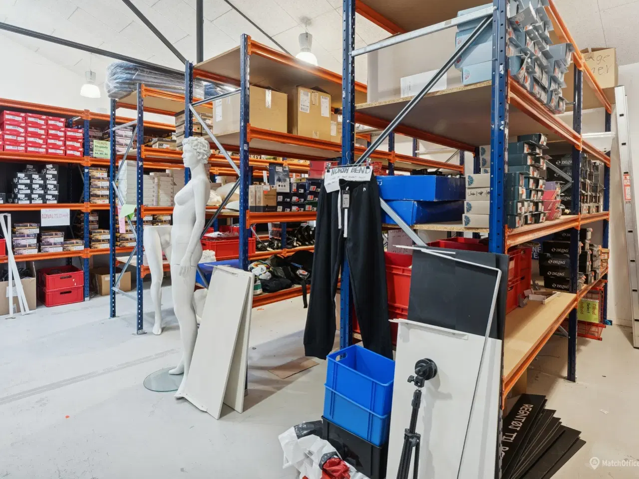 Billede 13 - Butikslejemål på 861 m2 med mulighed for pladskrævende varegrupper