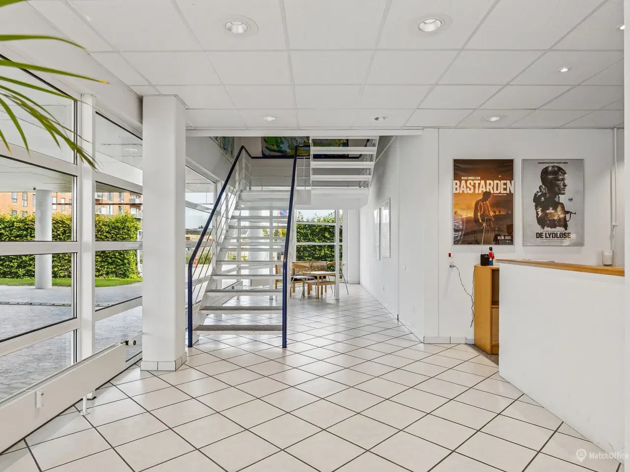 Billede 2 - Lyst kontorlejemål i attraktiv ejendom centralt i Rødovre - 15 p-pladser og få minutters kørsel til motorvejsnettet.