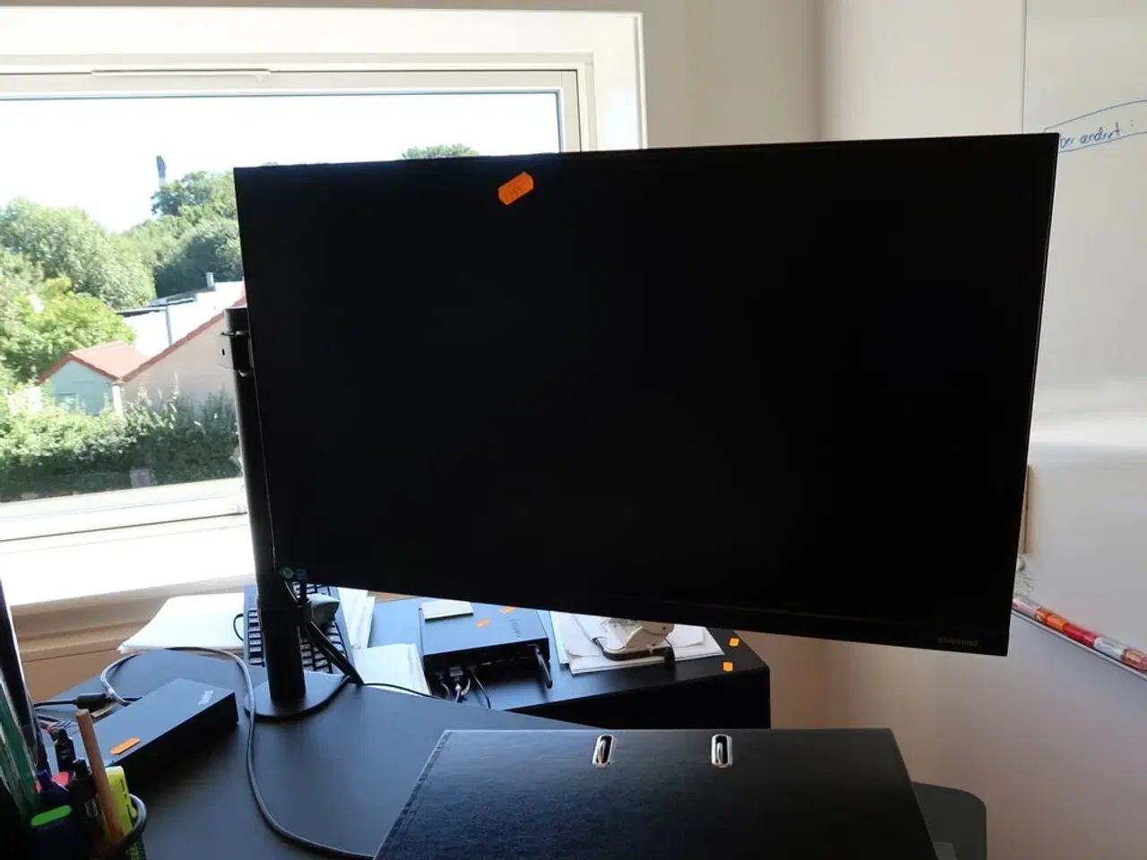 Billede 5 - 3 stk. computerskærme SAMSUNG CH34H890WGU m.fl. Tastatur og mus
