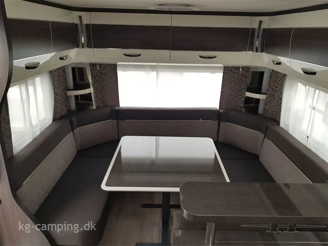 Billede 7 - 2024 - Hobby Prestige 620 CL   2024 model med enkeltsenge, stor rundsiddegruppe og vinkelkøkken. Kan opvejes til 2.200 kg !!!
