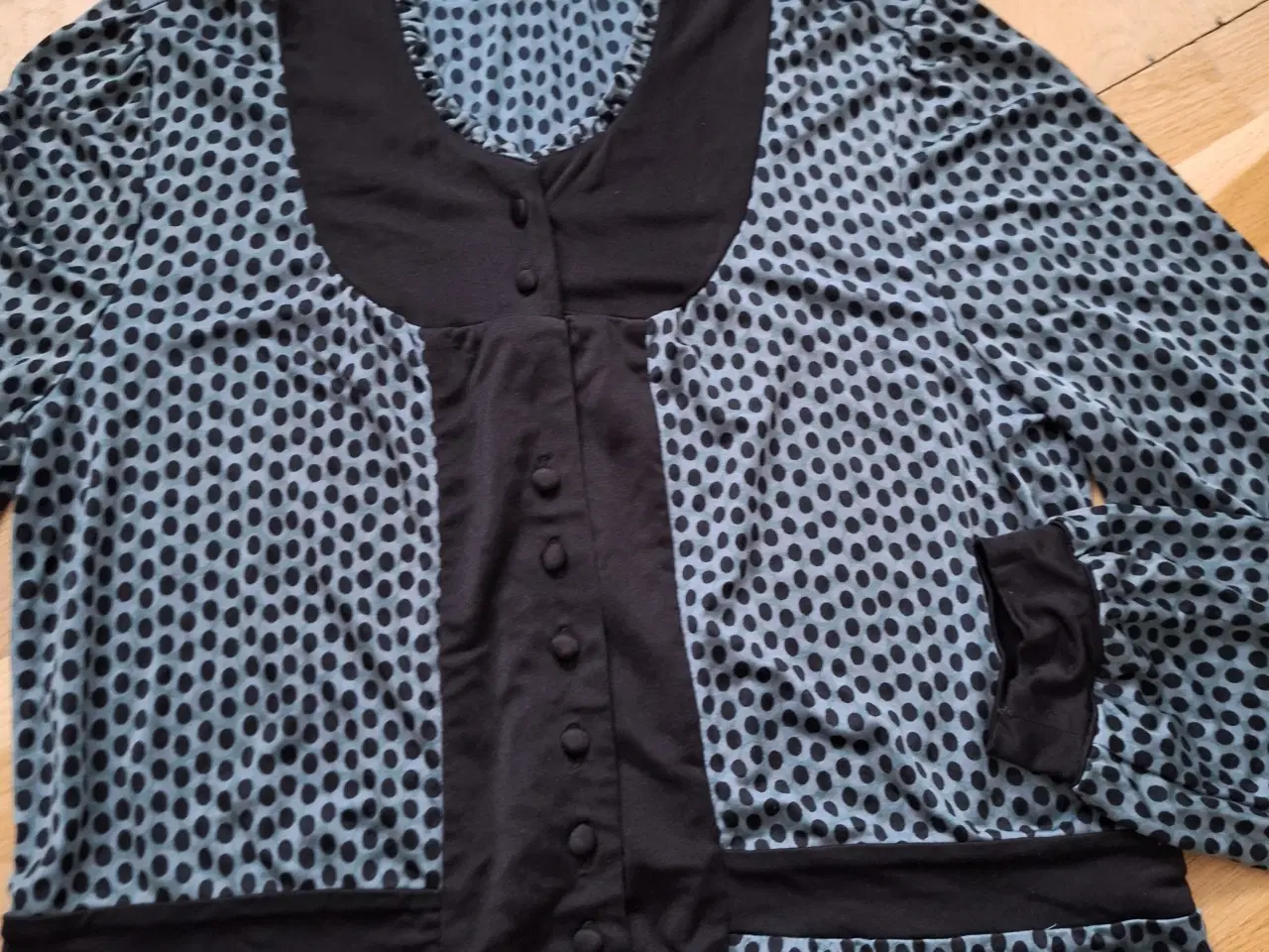 Billede 2 - Bluse/Cardigan  