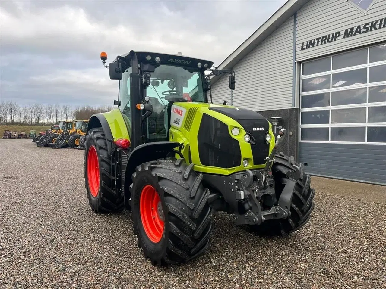 Billede 17 - CLAAS Axion 830 med frontlift og front PTO