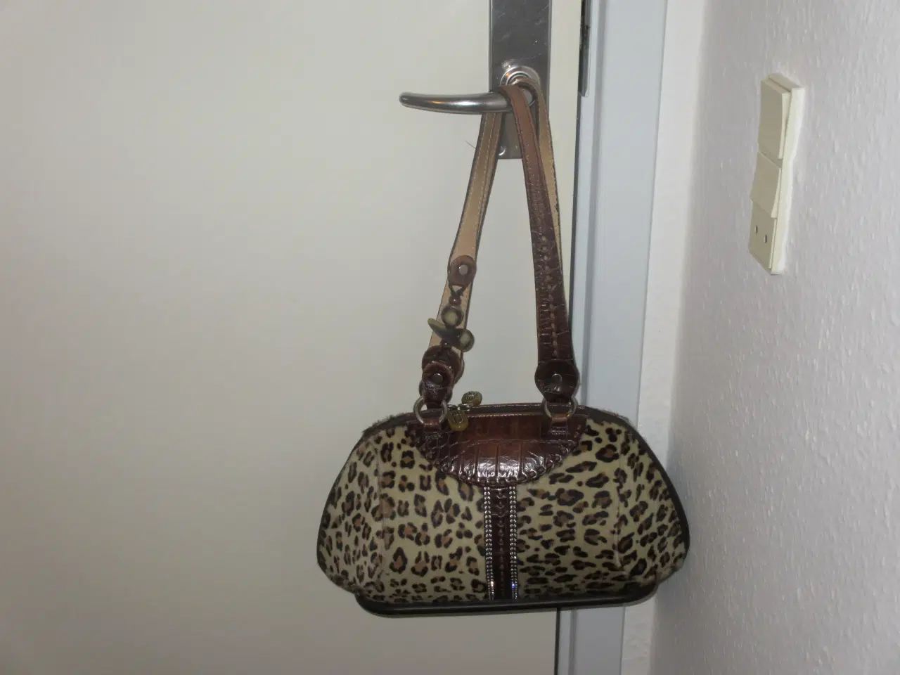 Billede 1 - ALALUNA håndtaske. sælges, fremstår som ny.