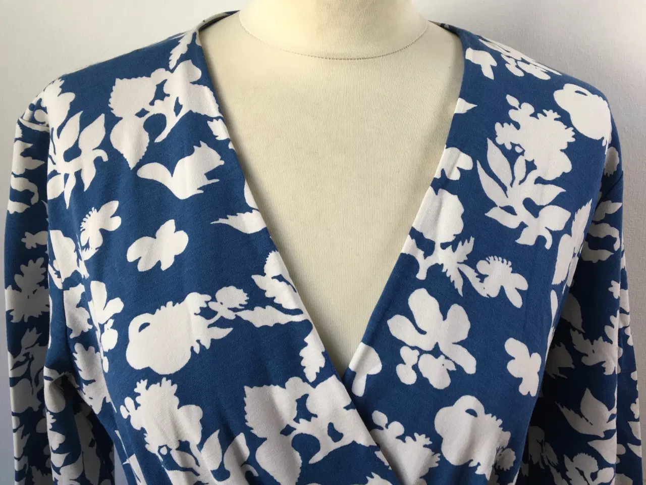 Billede 2 - Max Mara Weekend, slå-om kjole, str XL