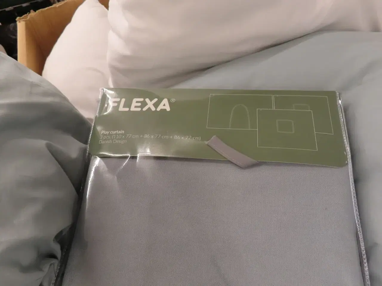 Billede 17 - Blandet lot med alt på og under bordet (bord medfølger ikke)