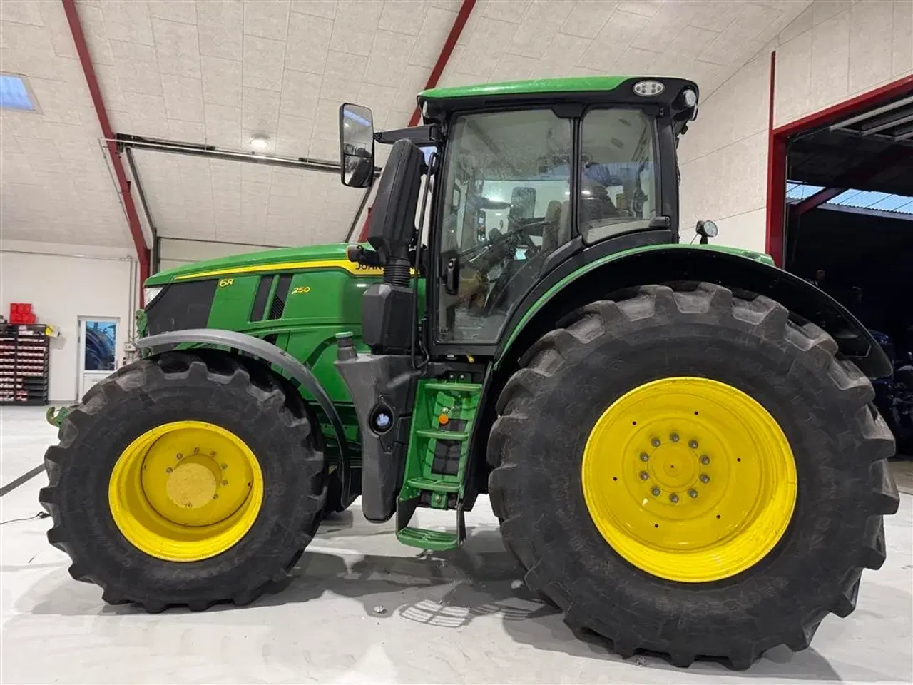 Billede 3 - John Deere 6R250 KUN 1300 TIMER! MEDE FRONT PTO OG GEN5 SKÆRM!