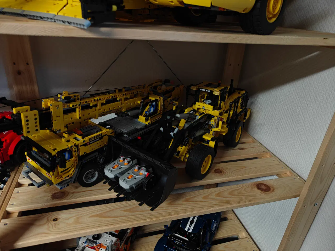 Billede 4 - Diverse Lego Technic køretøjer sælges samt 2 CADA 
