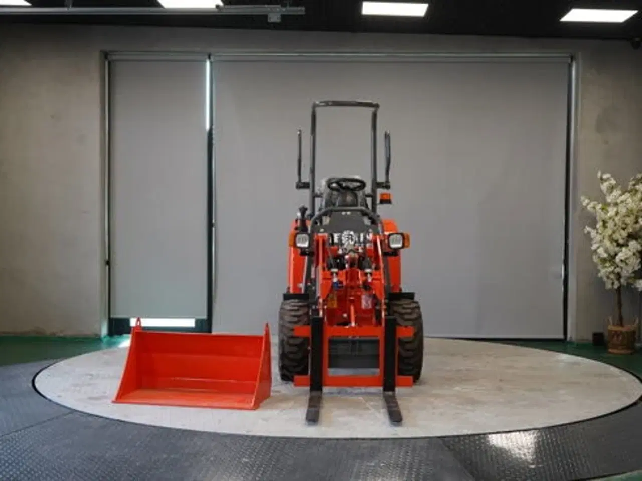 Billede 8 - MINILÆSSER – ELEKTRISK 4X4 på auktion