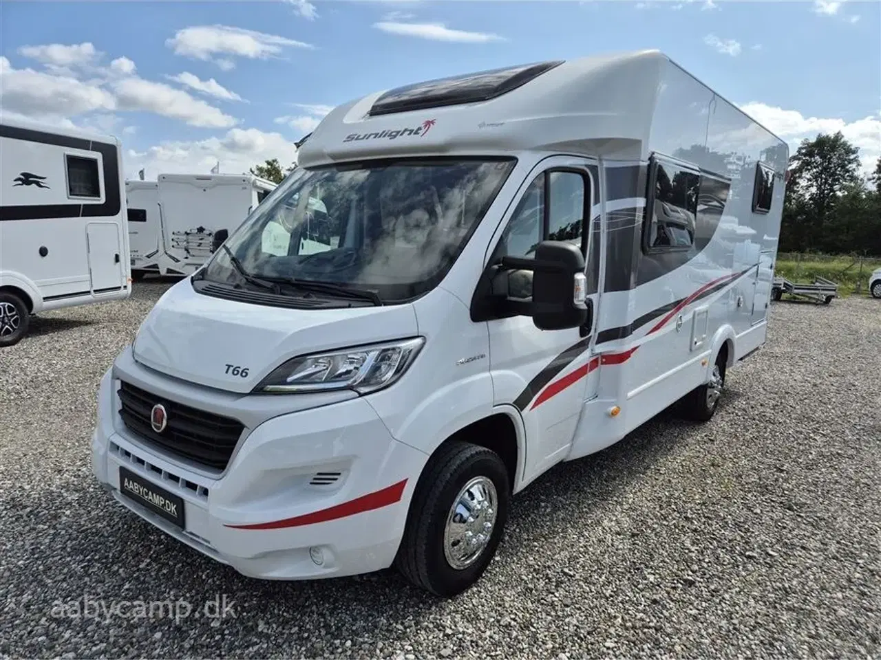 Billede 4 - 2017 - SunLight T 66   Markise. batteri. cykelstativ. elektrisk indgangstrin.