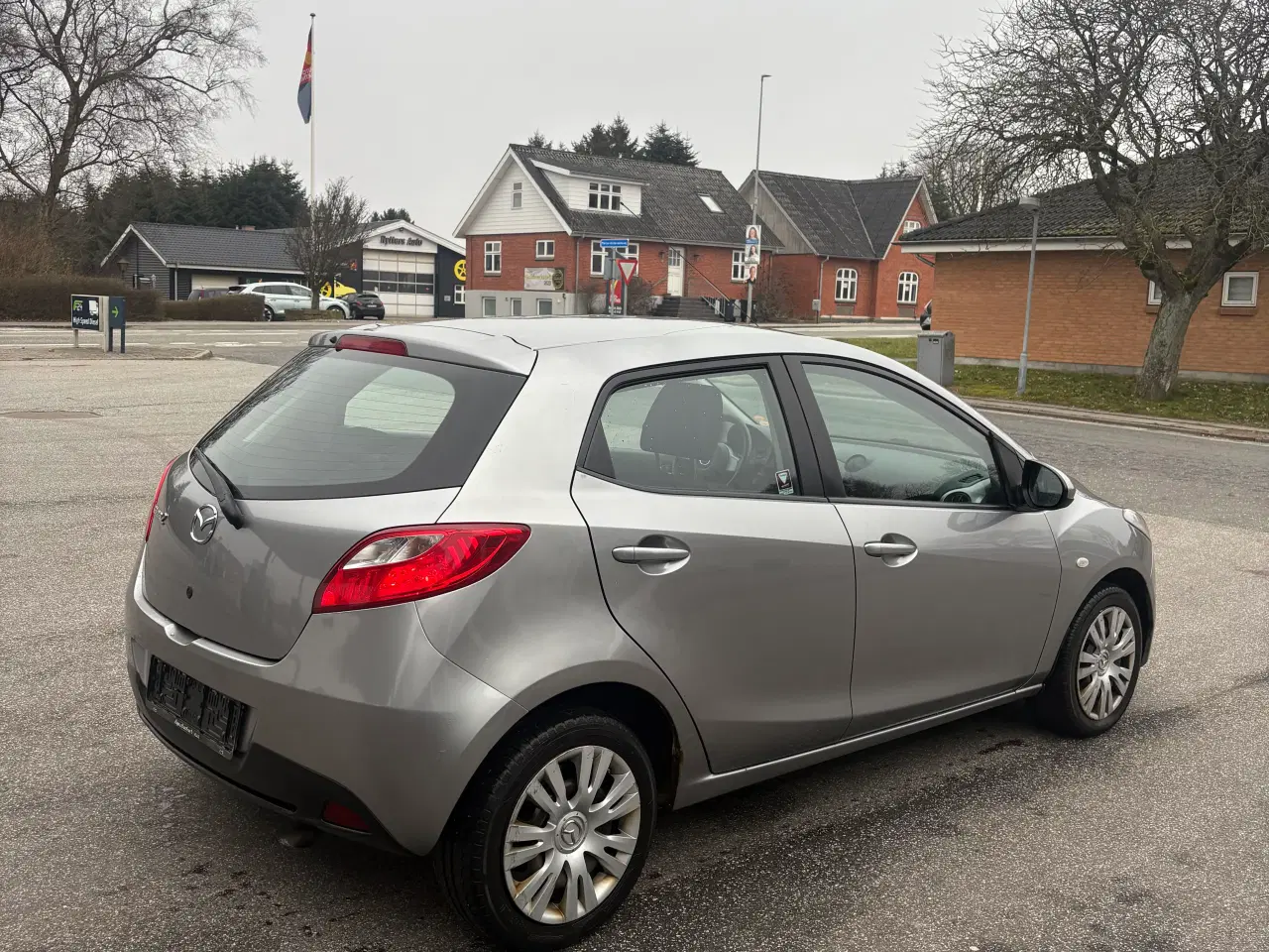 Billede 5 - Mazda 2 1.6 Diesel – 90 HK – Årgang 2010