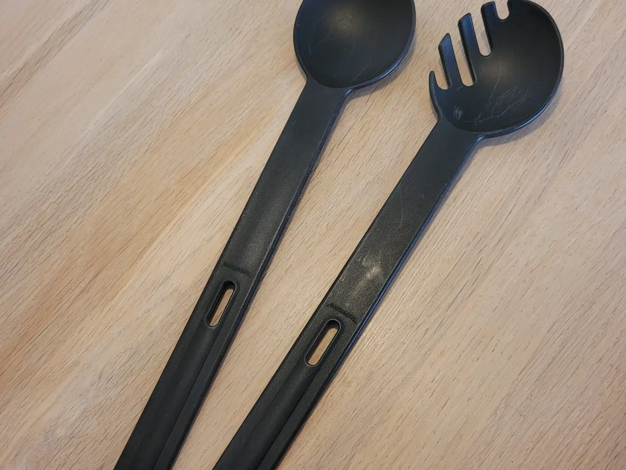 Billede 1 - Tupperware pasta/ salat tang i 2 dele