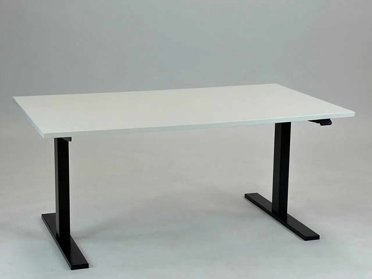 Billede 1 - Hæve/sænkebord 140x80 (m. flex) - Linak