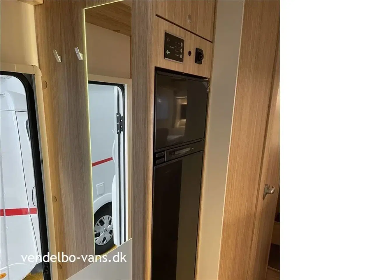 Billede 18 - 2023 - SunLight I 67S Aut.   Enkeltsenge - stor garage - 180 HK automatgear