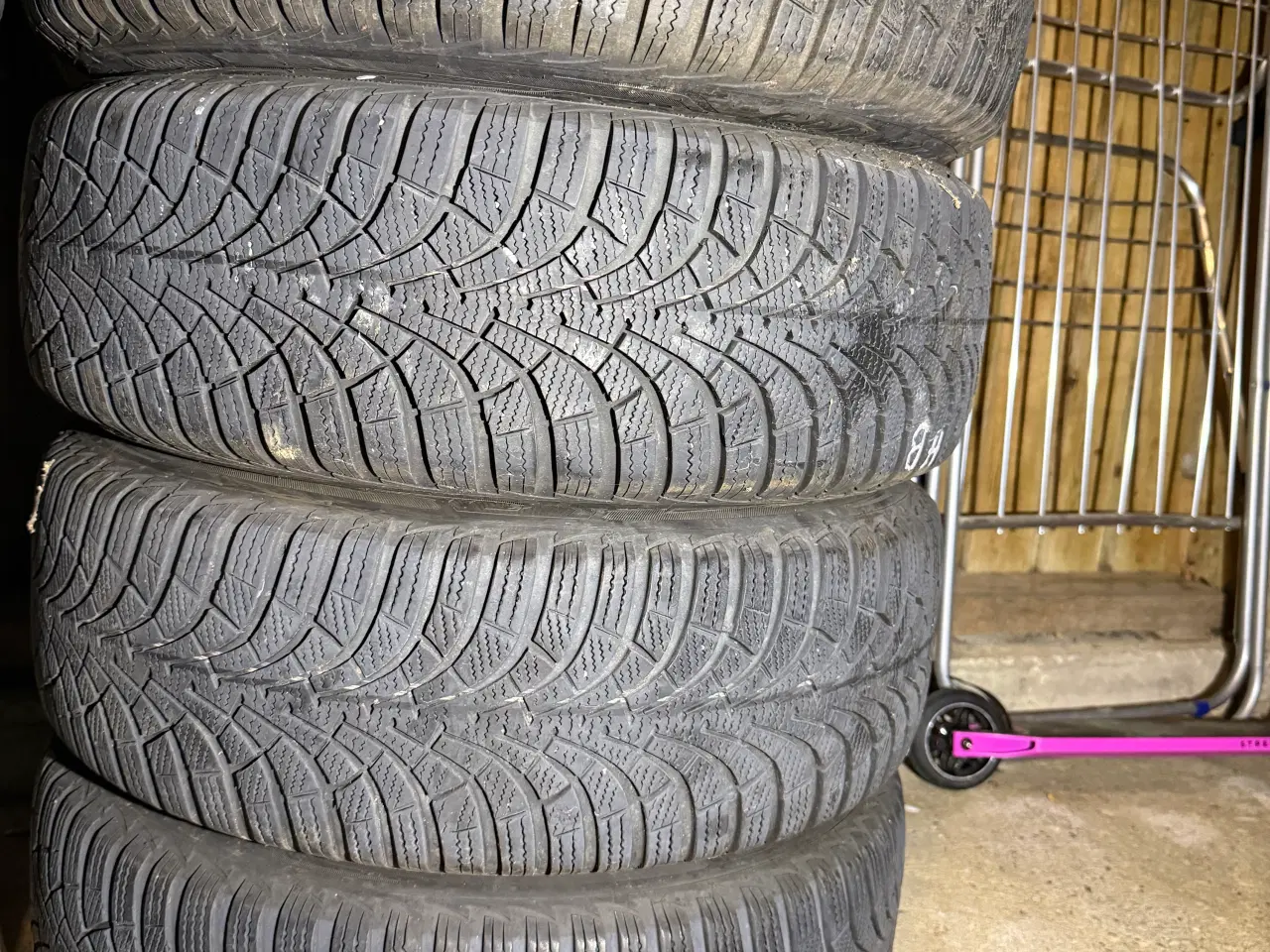 Billede 1 - Vinterhjul 16" VW/Skoda 5x100 Goodyear