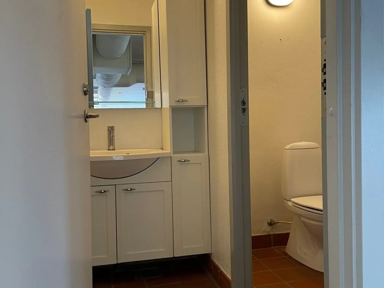 Billede 9 - Kontor/butikslejemål i præsentabel etplans erhvervsejendom