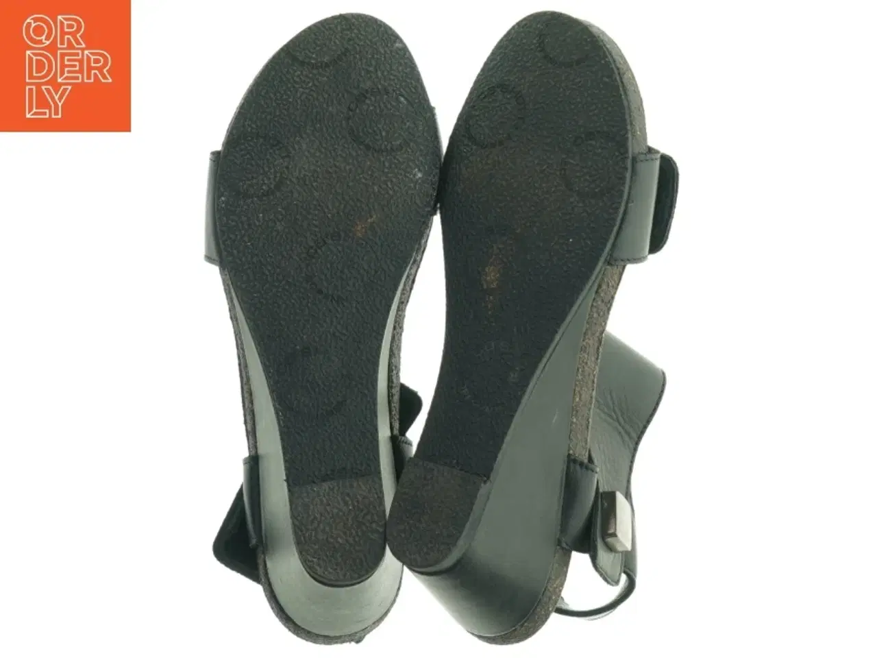 Billede 3 - Sorte kilehælsandaler fra Cashott (str. 38)