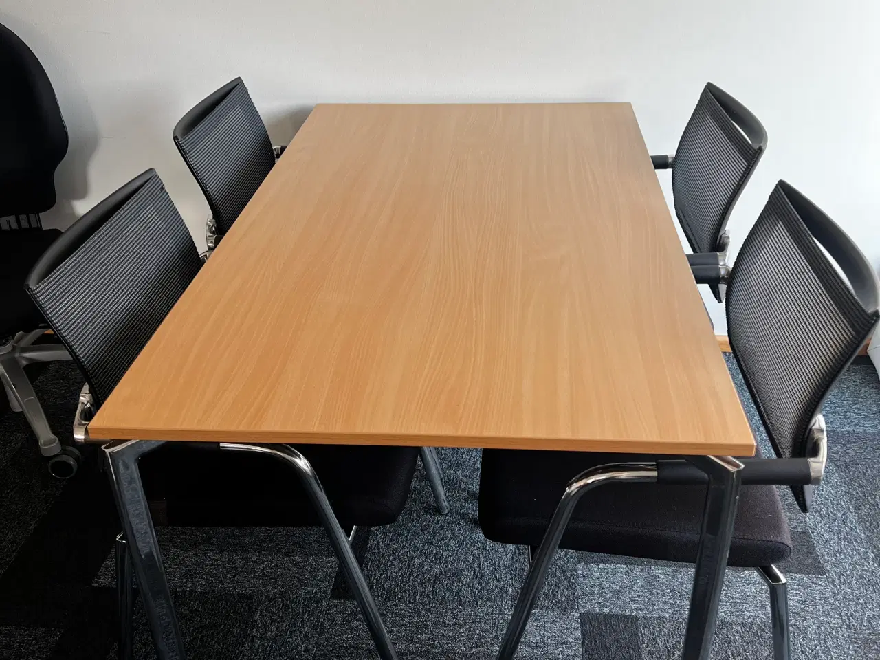 Billede 1 - Rh kontorstole og Dencon skin stole og borde