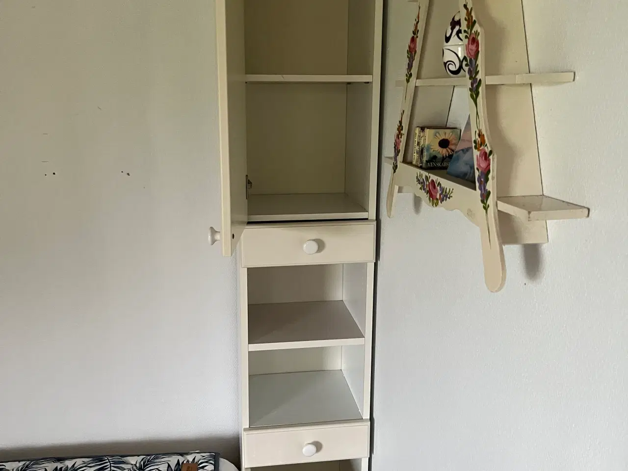 Billede 2 - højskab