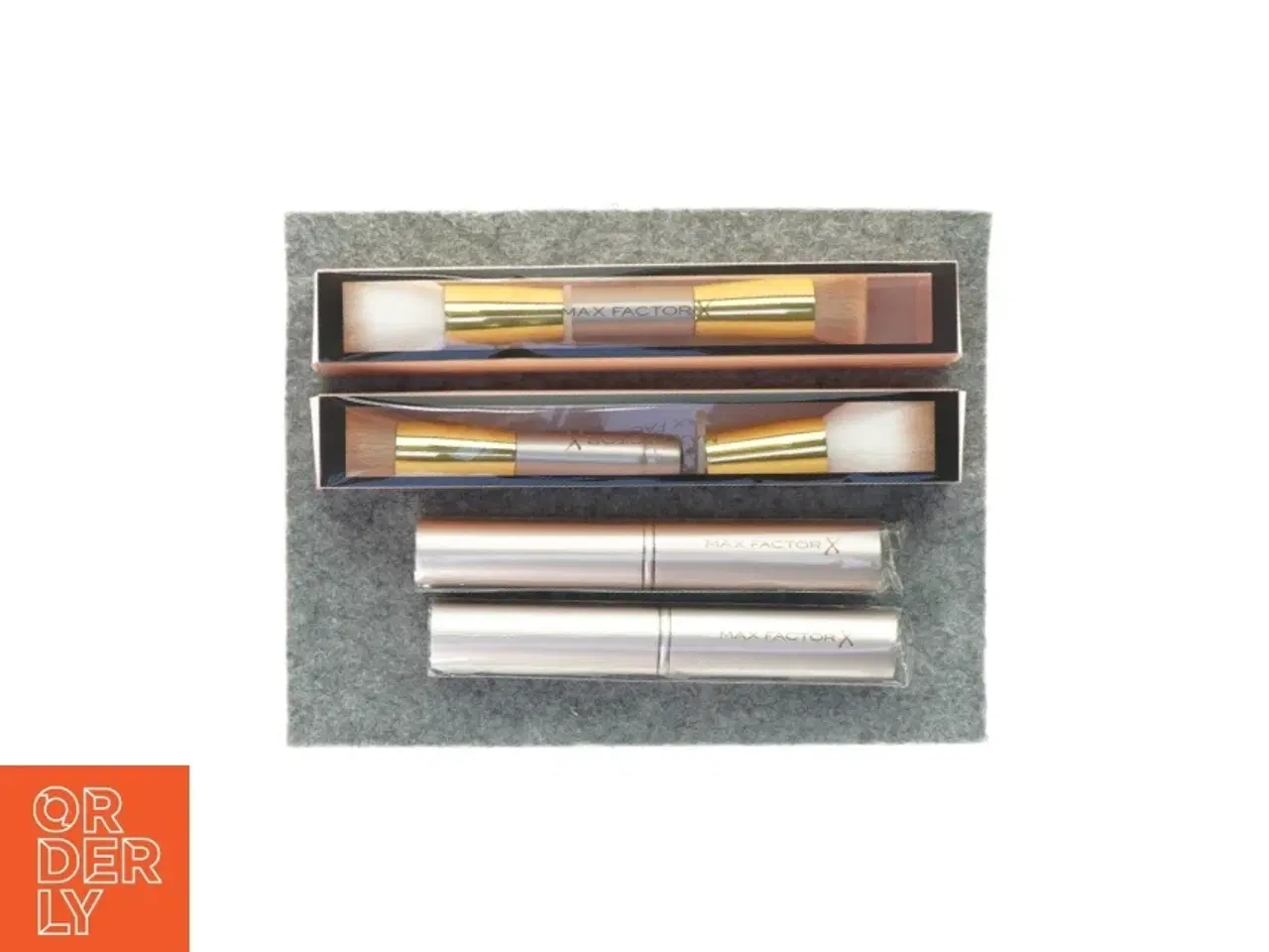 Billede 1 - Makeup børster fra Max Factor (str. 15 centimeter og 21 centimeter)