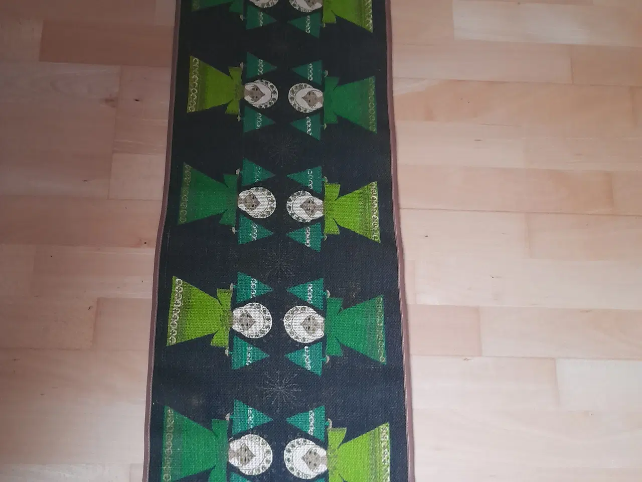 Billede 1 - Retro juleløber i smukke farver.