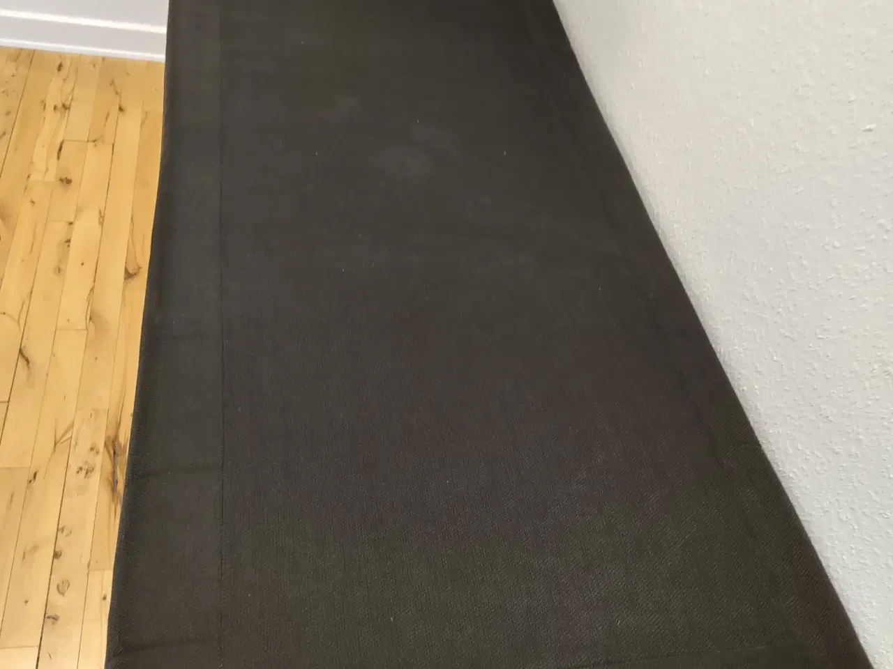 Billede 2 - Boksmadras 90x200cm Der følger 4 sengeben med