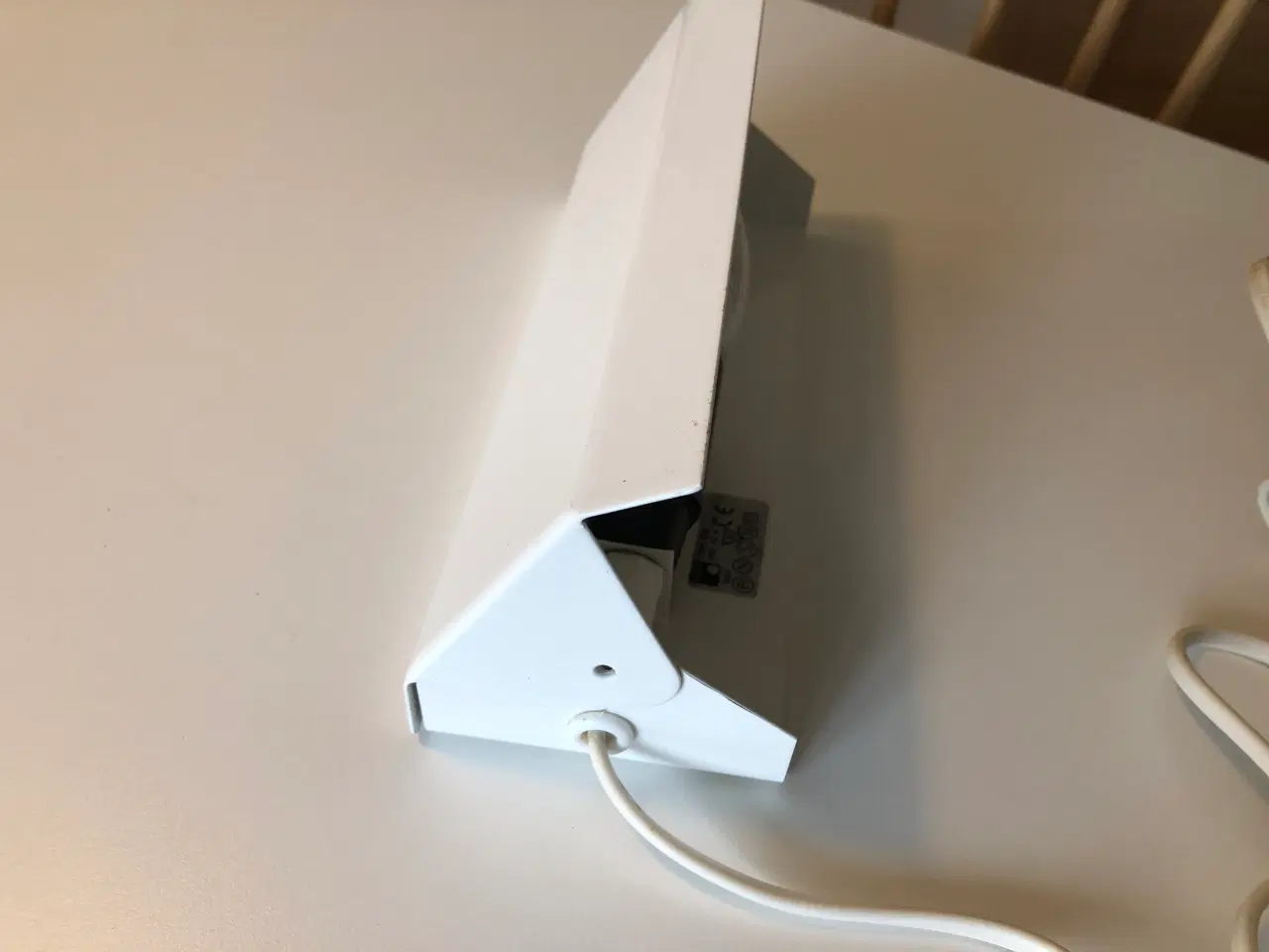 Billede 4 - Flot retro sengelampe i hvid