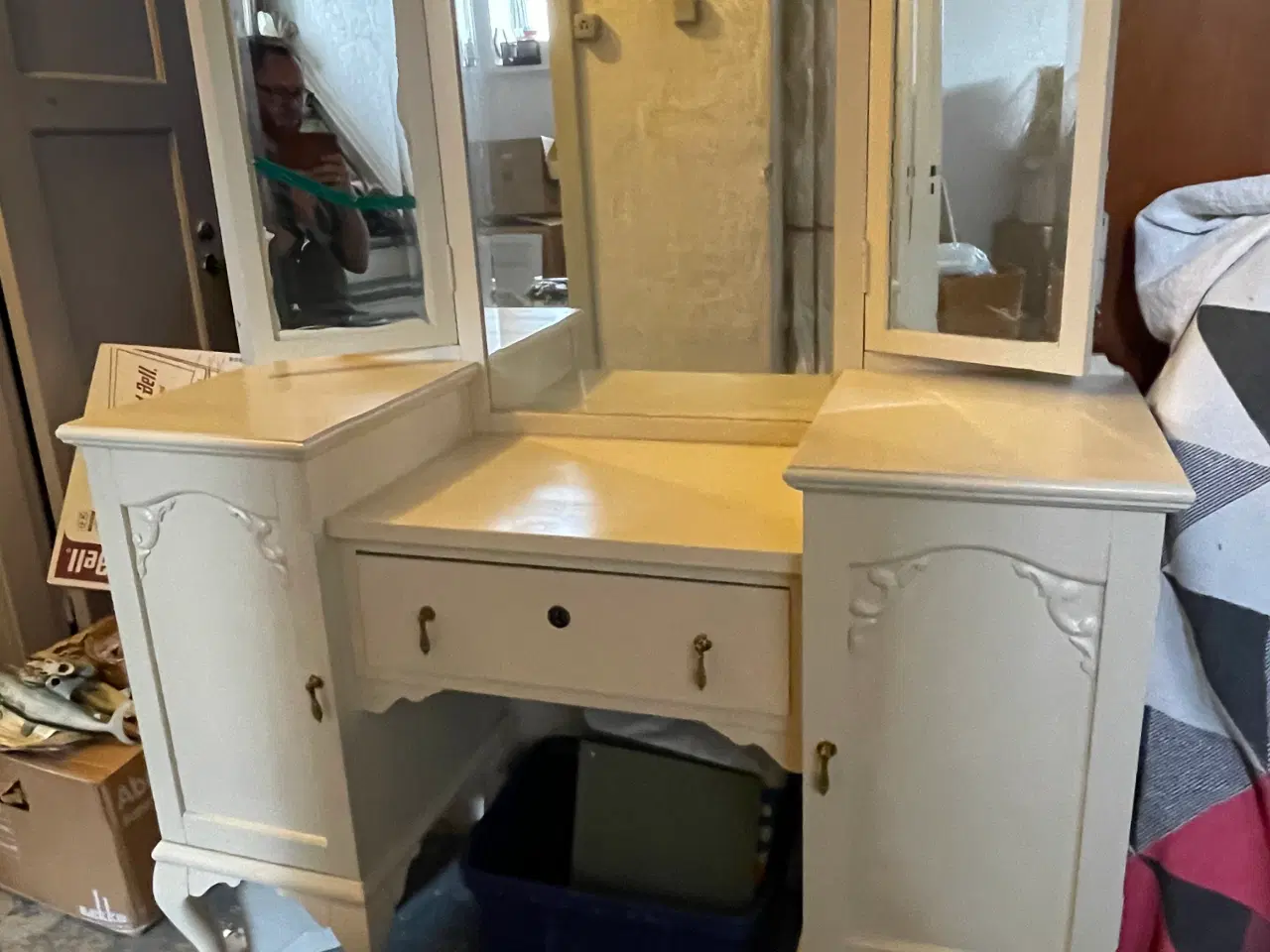 Billede 1 - Sminkebord / skrivebord / reol