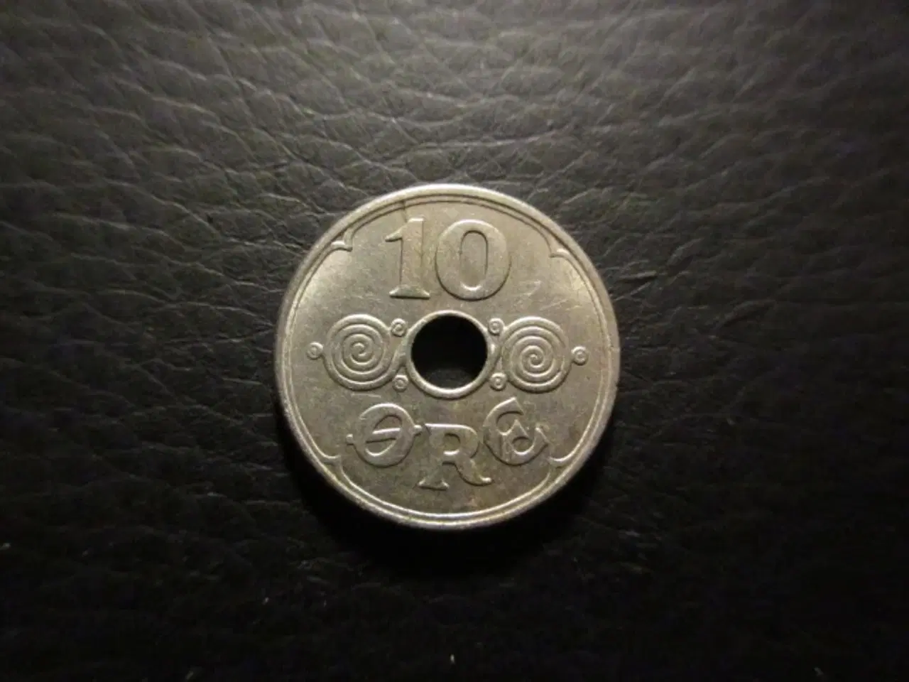 Billede 2 - 10 øre 1937 kv. 01