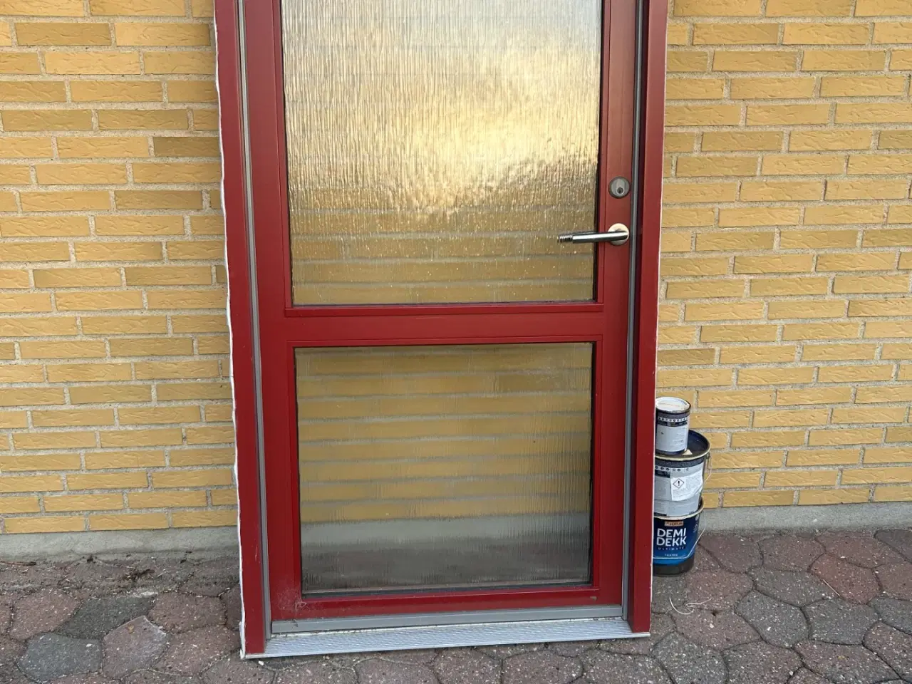 Billede 1 - 5 år gammel yderdør med råglas. mål 1010 x 2020mm.