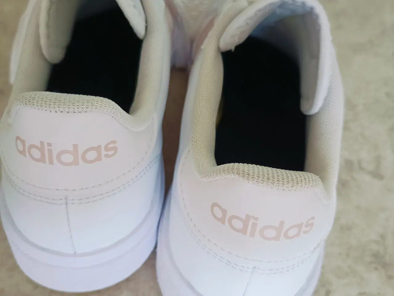 Billede 1 - Adidas sko størrelse 41 