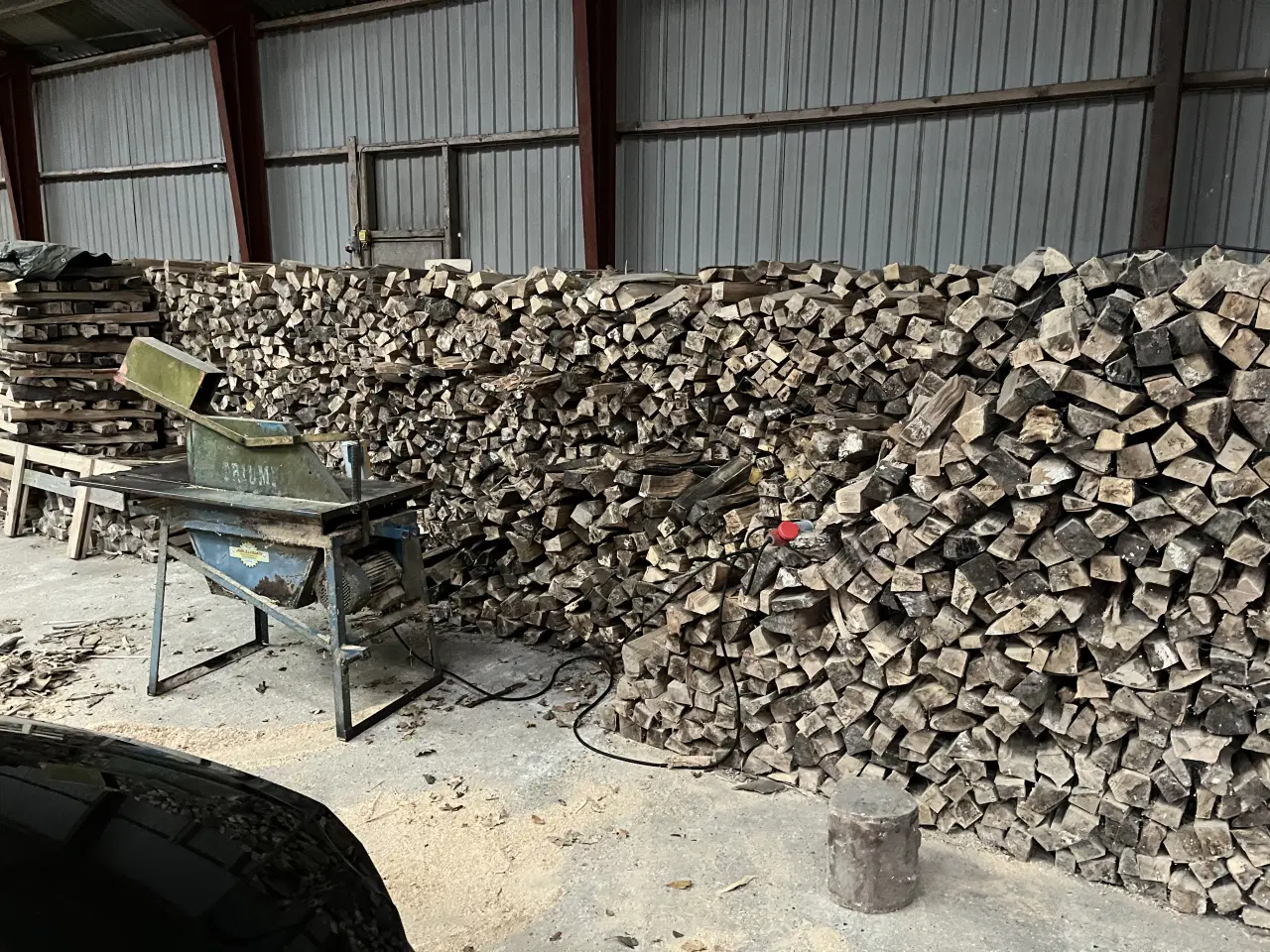 Billede 3 - Tørt Løvbrænde sælges savet og kløvet efter ønske