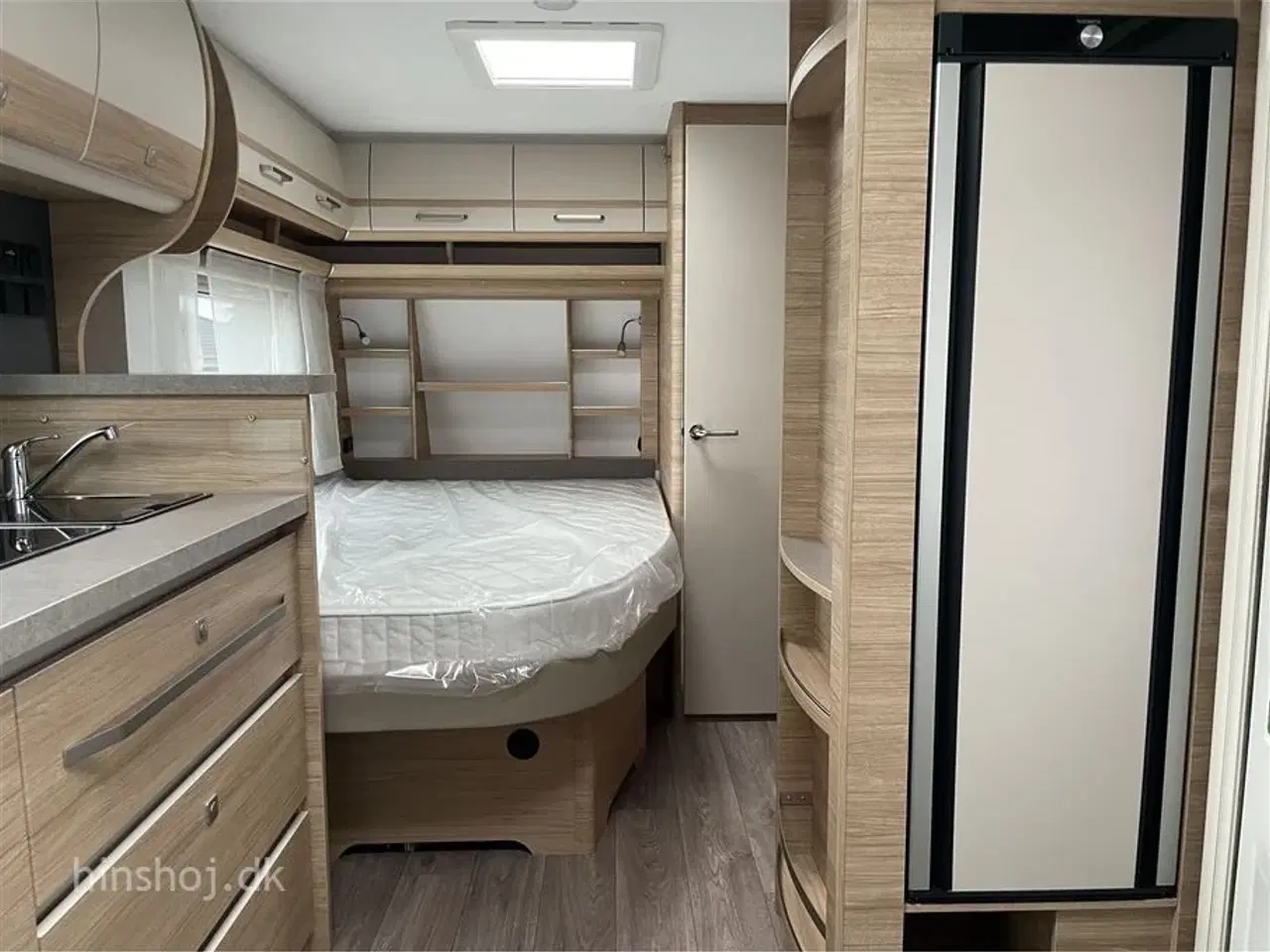 Billede 6 - 2024 - Fendt Bianco Activ 445 SFB Fendt med franskseng og rundsiddegruppe fra Hinshøj Caravan A/S