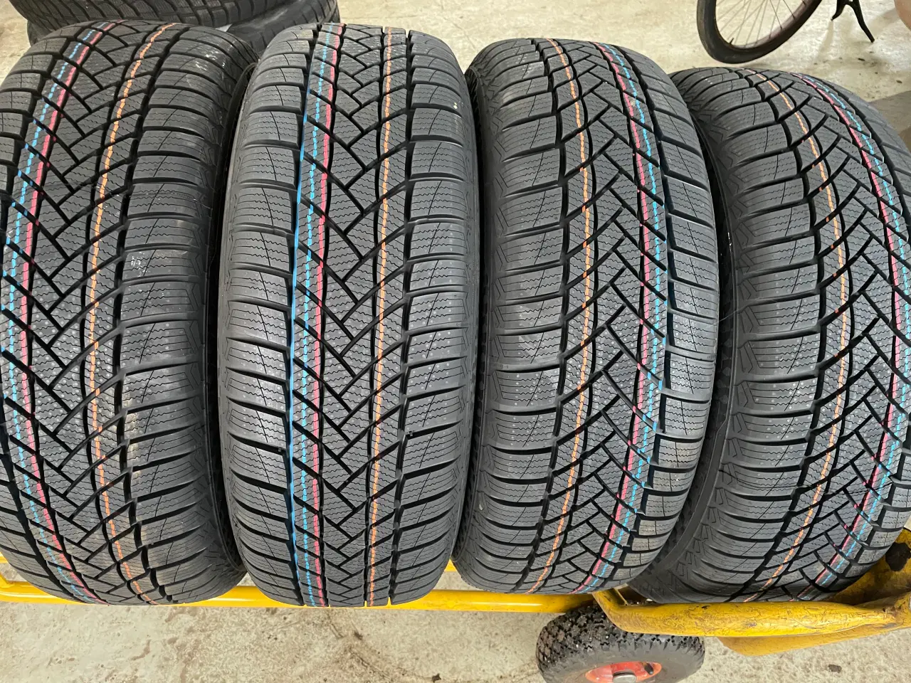 Billede 2 - Kia Nero Hybrid. vinterhjul med TMPS ventiler