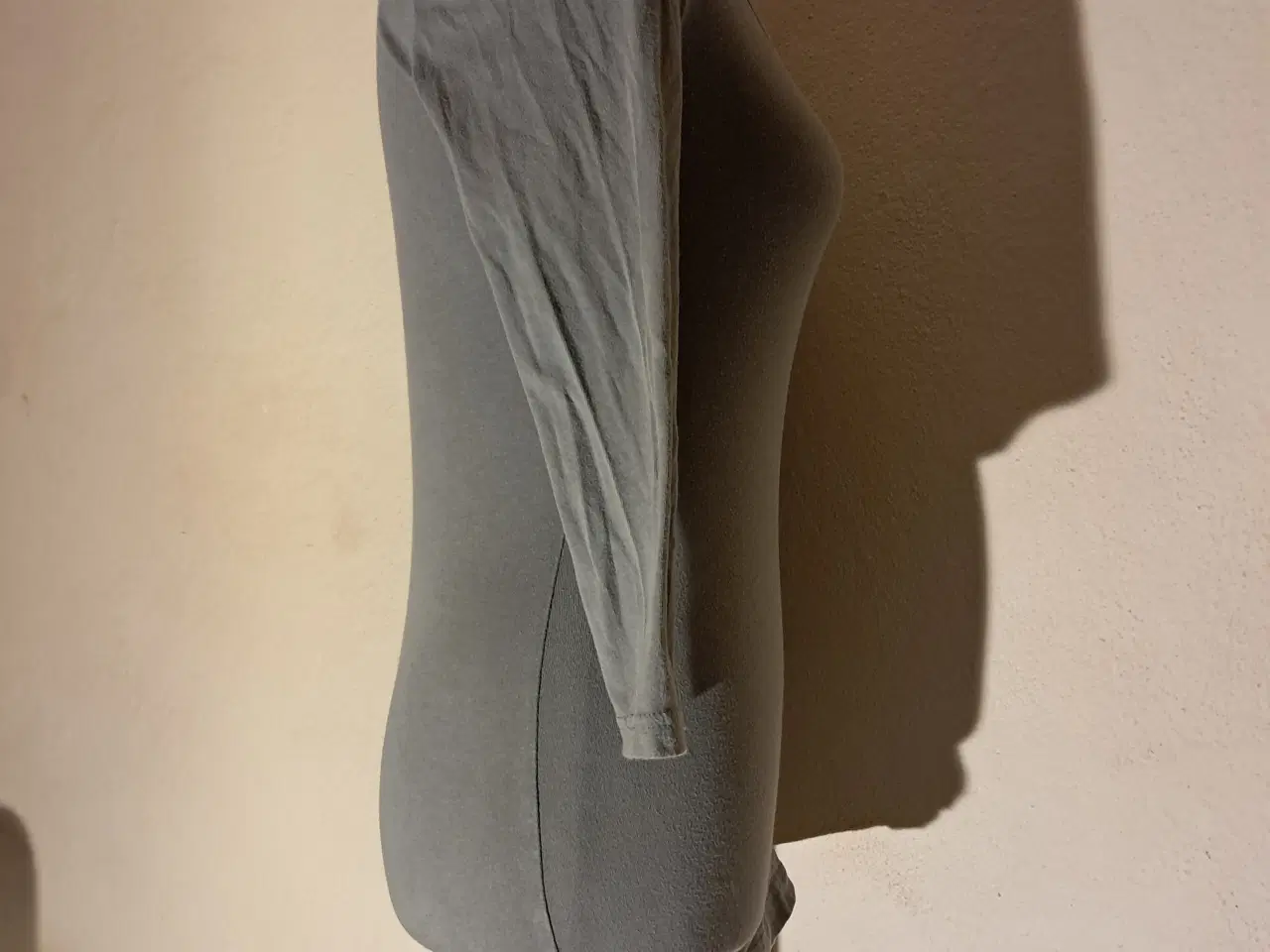 Billede 2 - H&M bluse