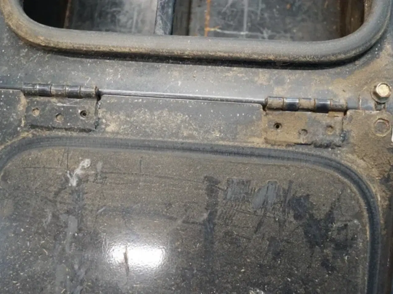 Billede 4 - Case 9230 Batterikasse 84264230