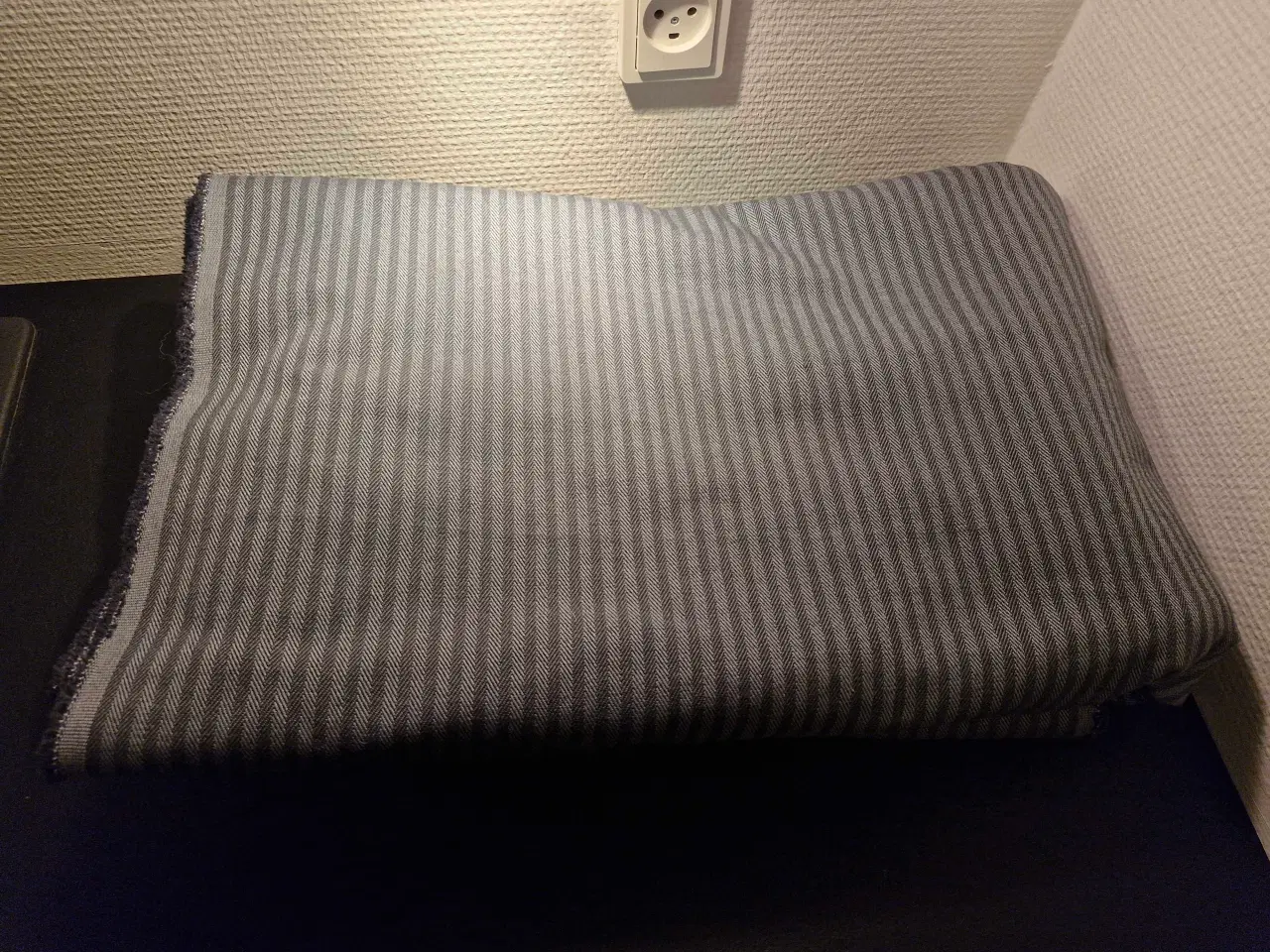 Billede 1 - Stof til Mercedes