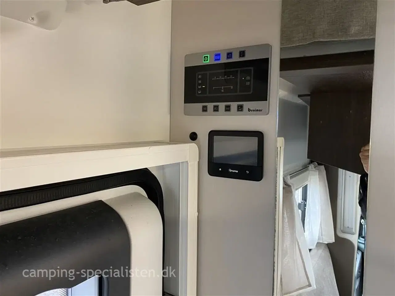 Billede 8 - 2022 - Benimar Tessoro 468 NK   Flot Benimar Tessoro 468 NK model 2022 kan nu Ses Hos Camping-Specialsten .dk i Silkeborg