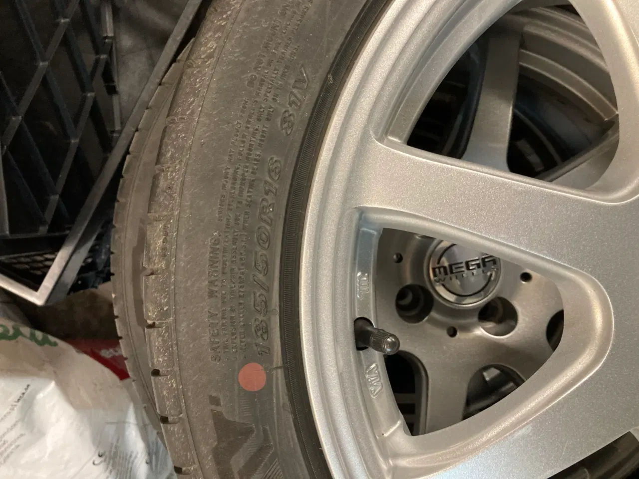 Billede 7 - Alufælge med sommerdæk til VW,Skoda,Seat.