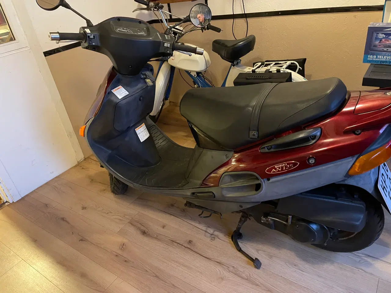 Billede 4 - Scooter Suzuki 125